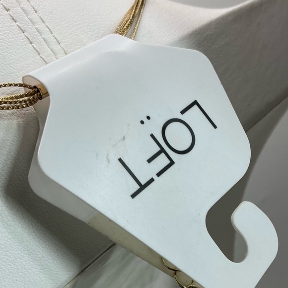 LOFT GOLDTONE FAUX PEARL MULTI THIN STRAND LAYERED NECKLACE NWT - Picture 3 of 3